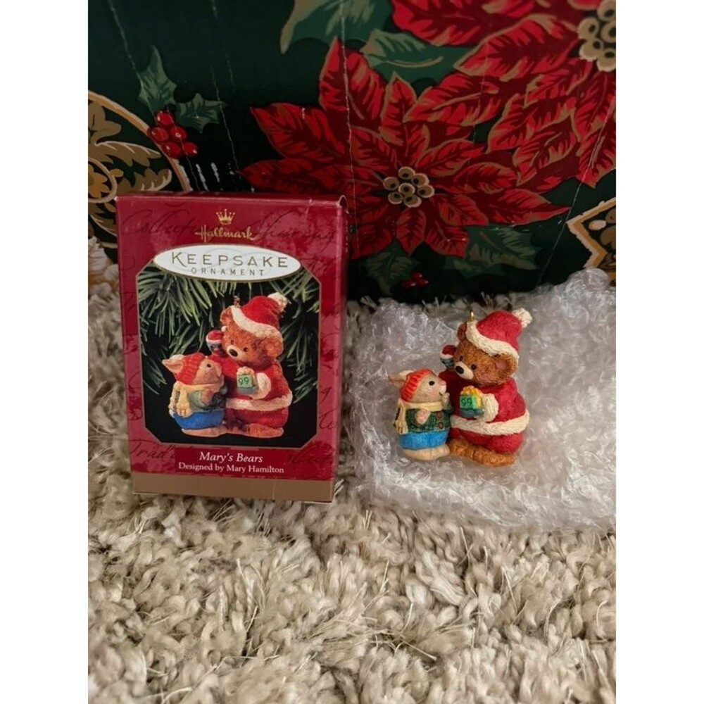 Hallmark Keepsake Mary's Bears 1999 Christmas Ornament Mary Hamilton w/ Box